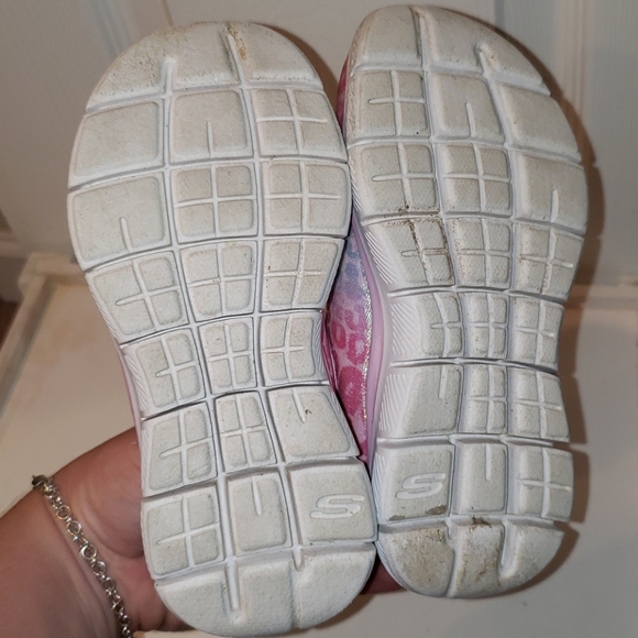 EUC Sketches Girl's Size 10 Cheetah Sneakers - Picture 4 of 5